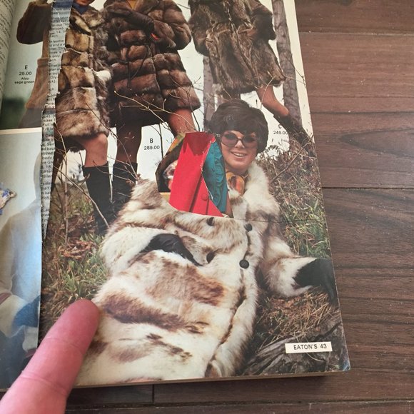 Eaton's Fall and Winter 1969 Catalog Canada *Missing Pages* - Picture 7 of 12